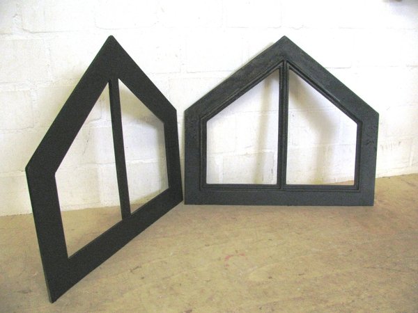 Neu Gibelfenster Dreieck, Gussfenster, Stallfenster, Super Qualität 58 x 52cm