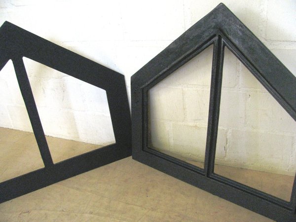 Neu Gibelfenster Dreieck, Gussfenster, Stallfenster, Super Qualität 58 x 52cm