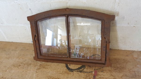 Wie 100 Jahre alt !! Kleine Gussfenster Stallfenster, mit Flügel Spiegel, Tür   DS182